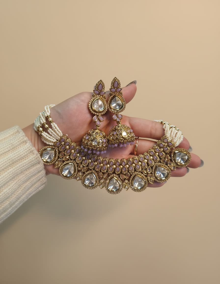 Polki Hues